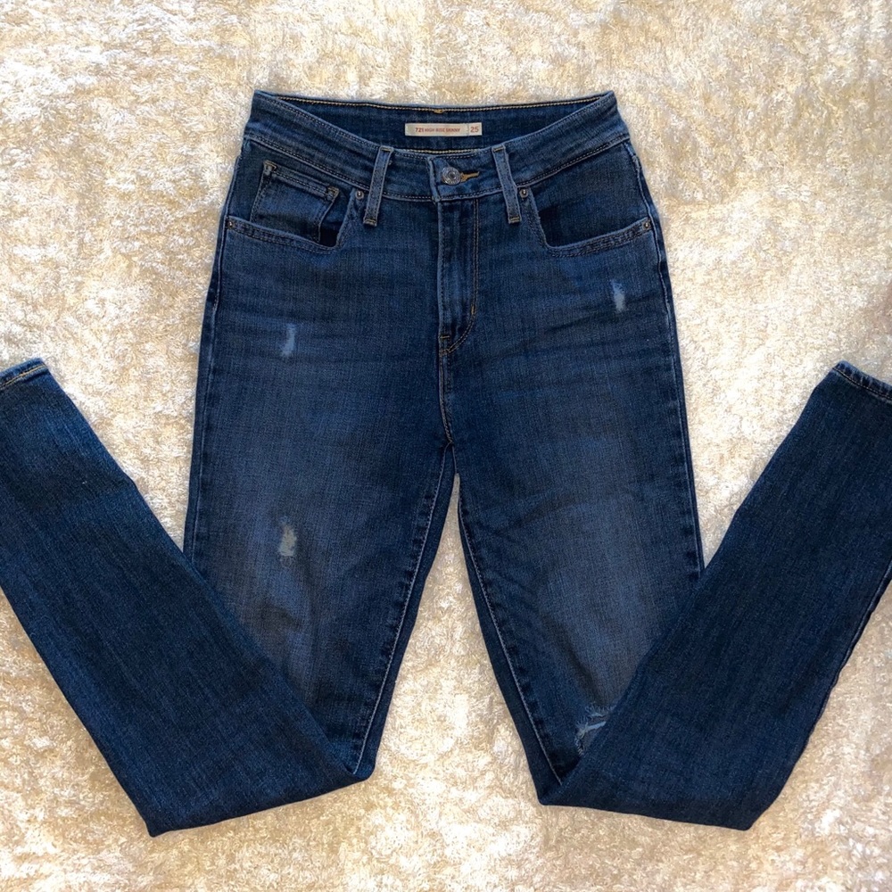 Levi’s 721 High Rise Distressed Skinny Jeans